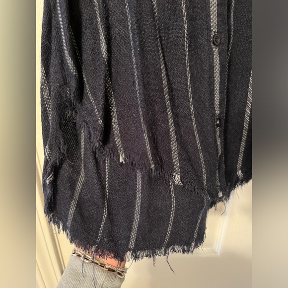 Bella Dahl Button Up Shirt - Picture 4 of 6